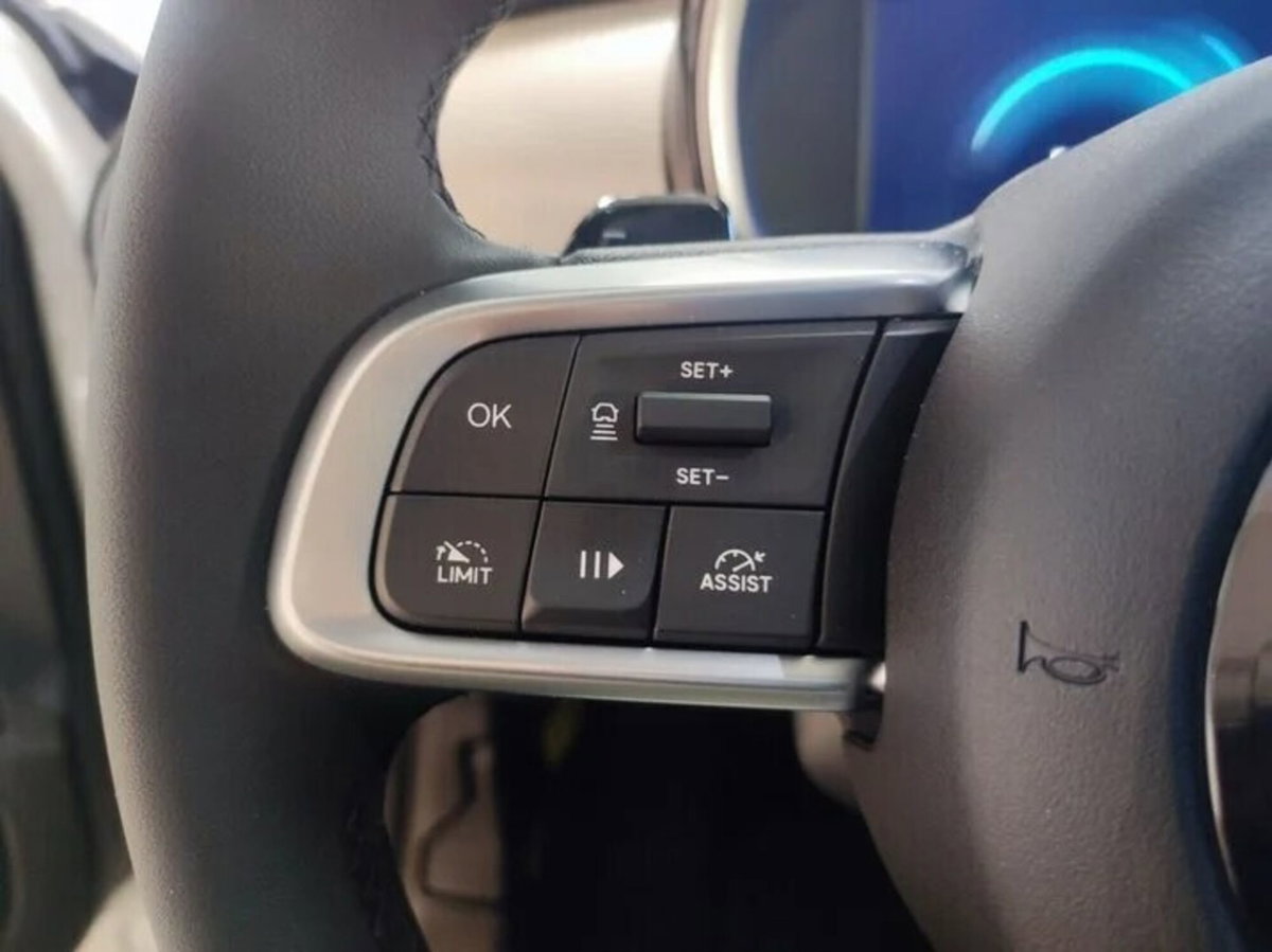 Fiat 600 1.2 hybrid La Prima 110cv auto (11)