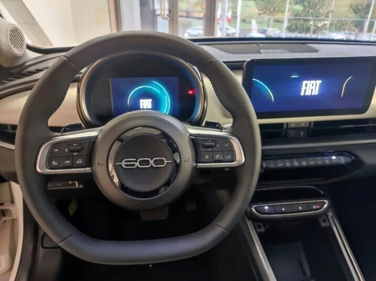 Fiat 600 1.2 hybrid La Prima 110cv auto (9)