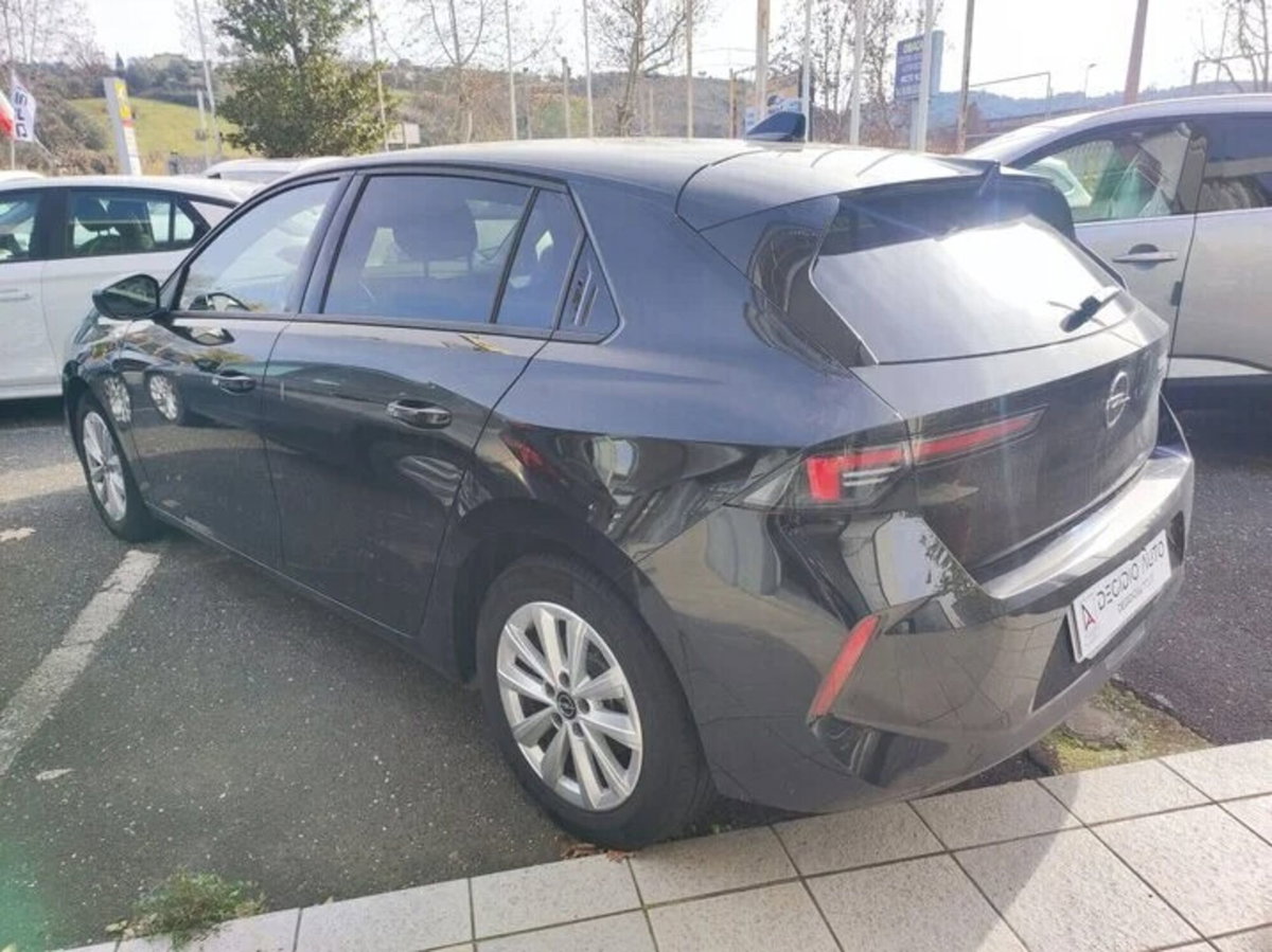 Opel Astra 1.5 Turbo Diesel 130 CV Edition (4)