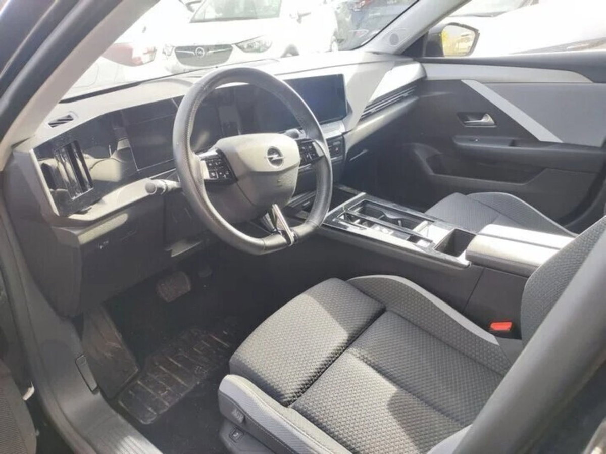 Opel Astra 1.5 Turbo Diesel 130 CV Edition (6)