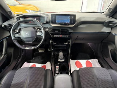 Peugeot 2008 BlueHDi 130 S&S EAT8 GT Pack (10)
