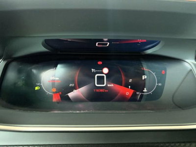 Peugeot 2008 BlueHDi 130 S&S EAT8 GT Pack (13)