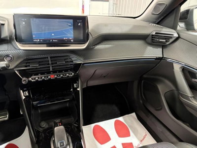 Peugeot 2008 BlueHDi 130 S&S EAT8 GT Pack (17)