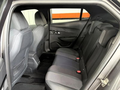 Peugeot 2008 BlueHDi 130 S&S EAT8 GT Pack (9)