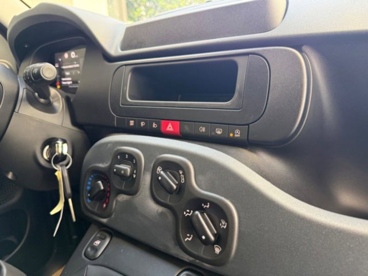 Fiat Panda 1.0 firefly hybrid s&s 70cv 5p.ti (15)