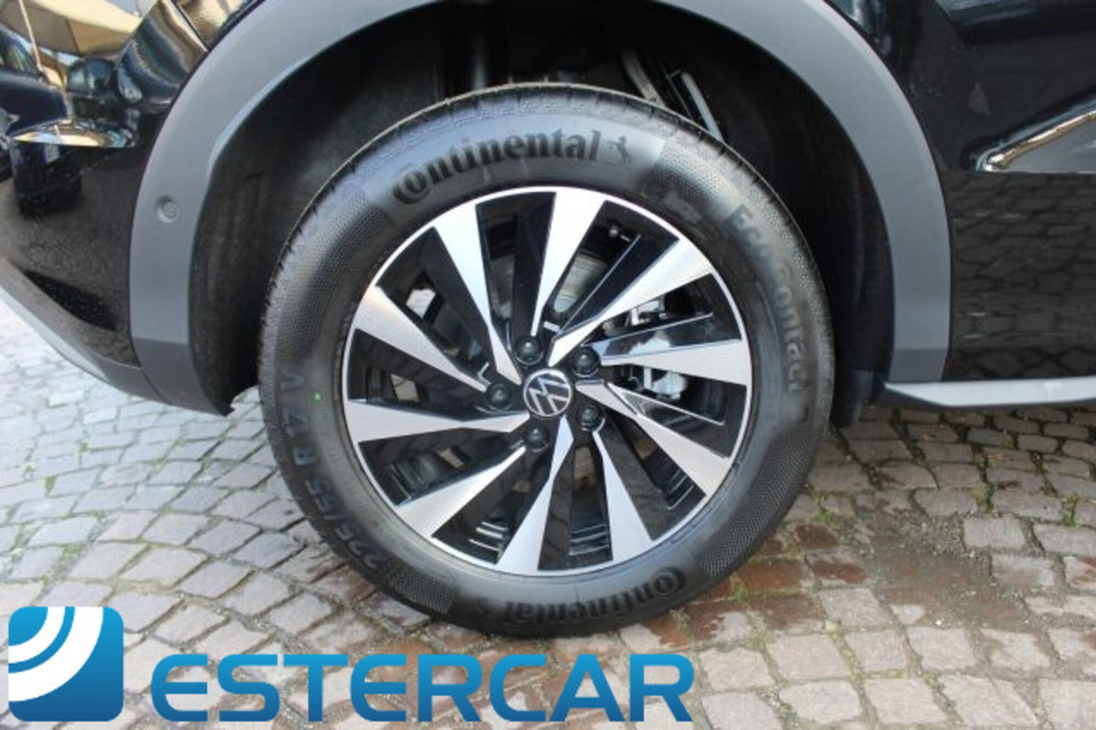 Volkswagen T-Roc 1.5 etsi Life 115cv dsg (11)