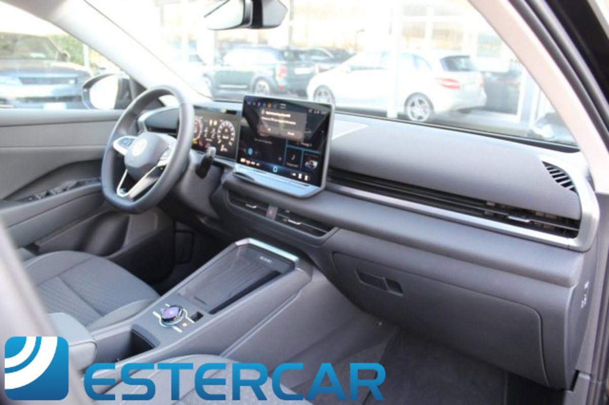 Volkswagen T-Roc 1.5 etsi Life 115cv dsg (12)