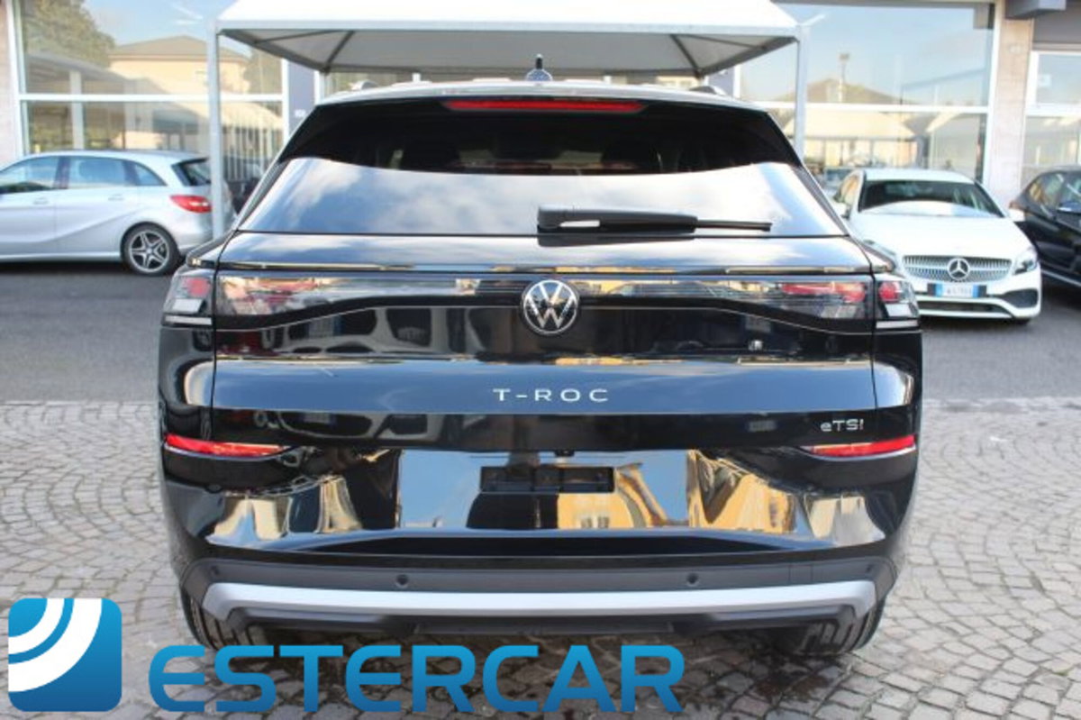 Volkswagen T-Roc 1.5 etsi Life 115cv dsg (13)