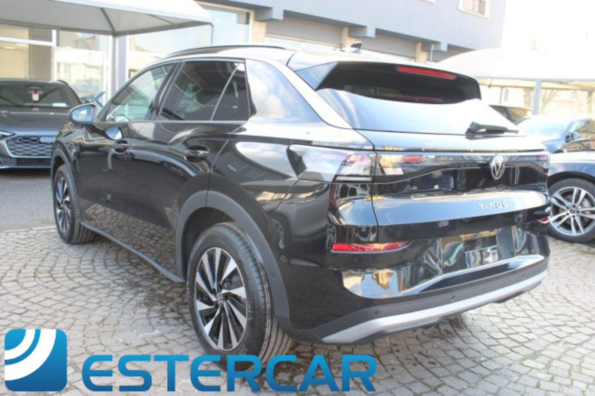 Volkswagen T-Roc 1.5 etsi Life 115cv dsg (16)
