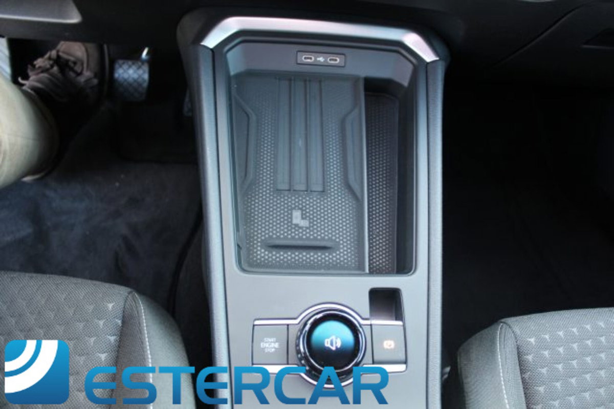 Volkswagen T-Roc 1.5 etsi Life 115cv dsg (17)