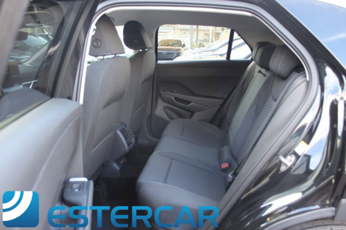 Volkswagen T-Roc 1.5 etsi Life 115cv dsg (19)