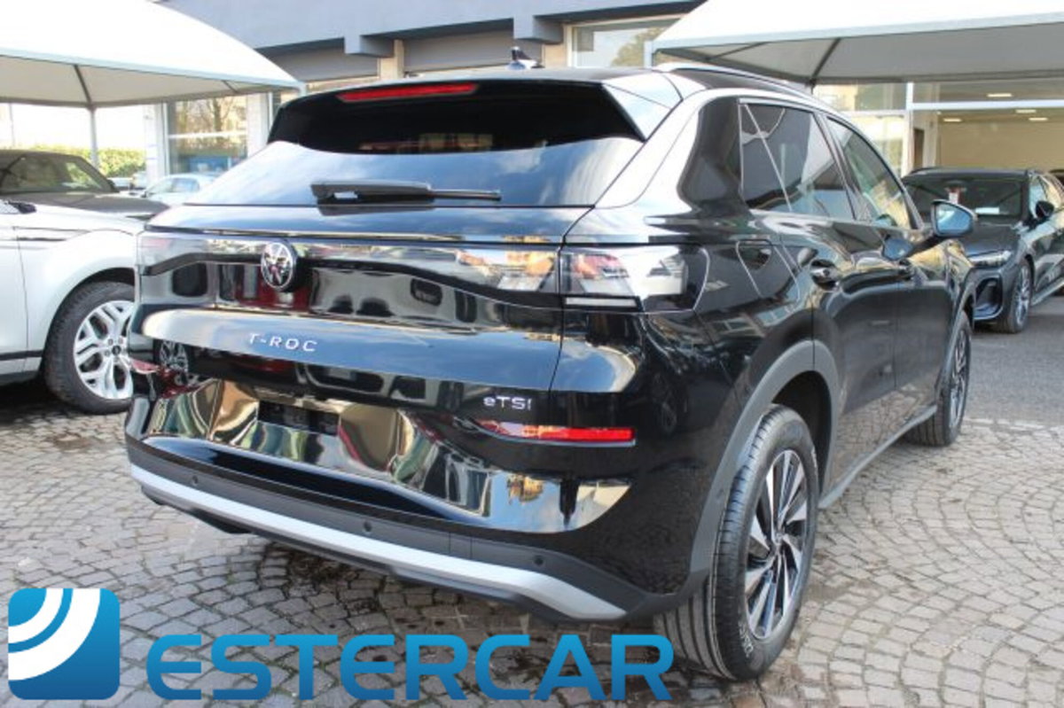 Volkswagen T-Roc 1.5 etsi Life 115cv dsg (2)