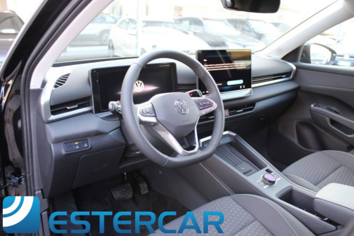 Volkswagen T-Roc 1.5 etsi Life 115cv dsg (3)