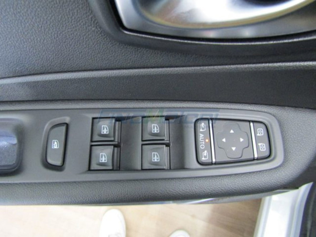 Renault Captur dCi 8V 90 CV Business (17)