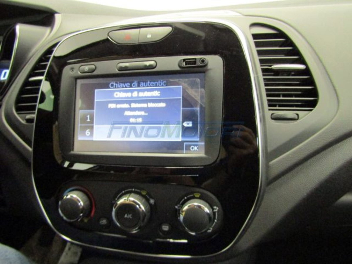 Renault Captur dCi 8V 90 CV Business (7)