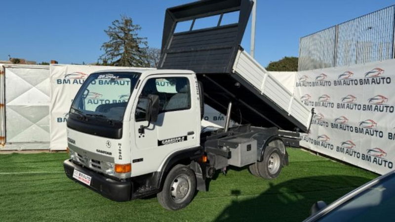 Nissan Cabstar 35.10 3.0 Tdi PC-RG Cabinato L