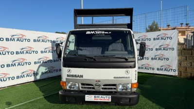 Nissan Cabstar 35.10 3.0 Tdi PC-RG Cabinato L (2)