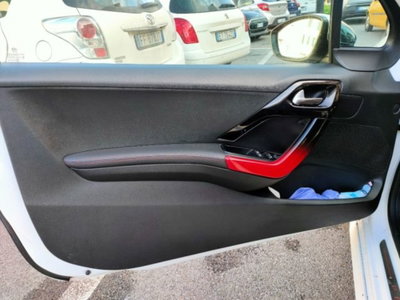 Peugeot 208 THP 200 CV 3 porte GTi (14)