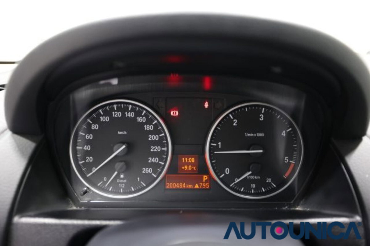 BMW X1 sDrive 18d Msport (8)
