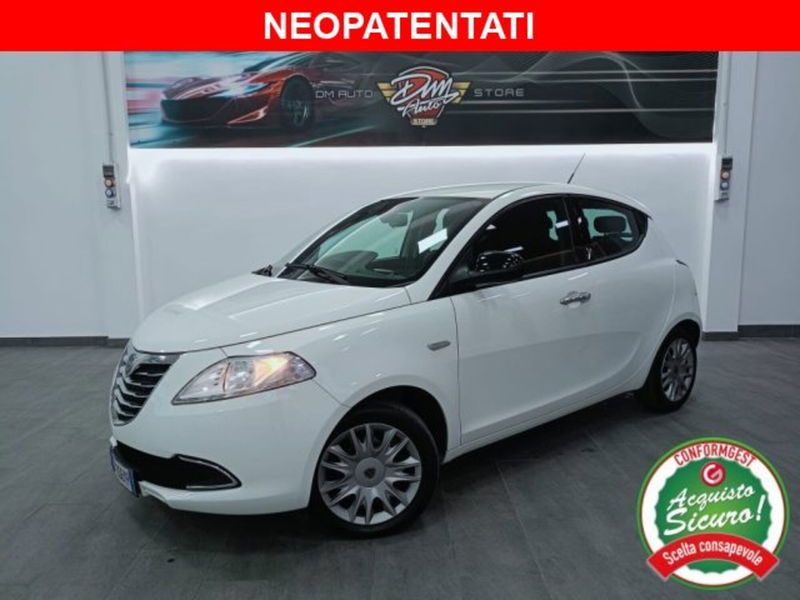 Lancia Ypsilon 1.2 69 CV 5 porte Gold