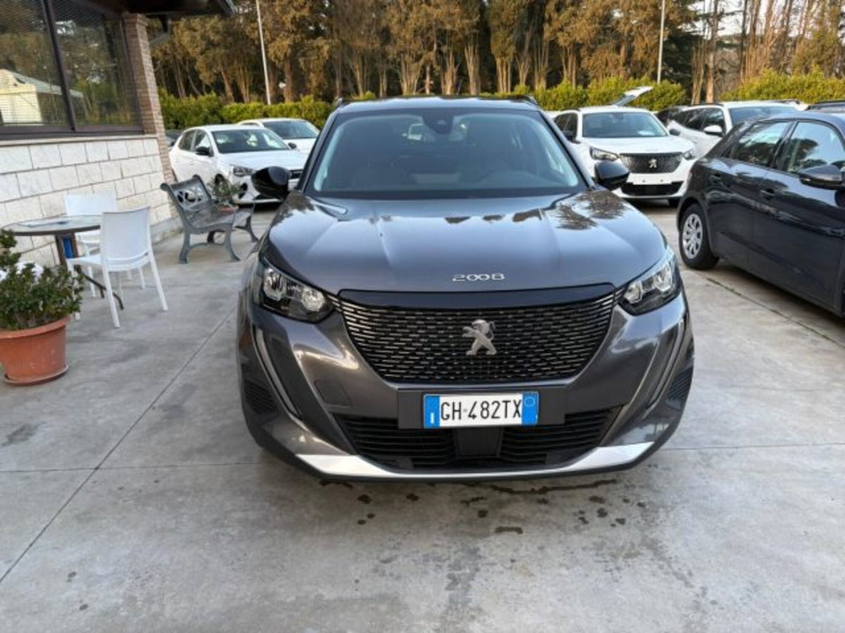 Peugeot 2008 BlueHDi 110 S&S Allure (2)
