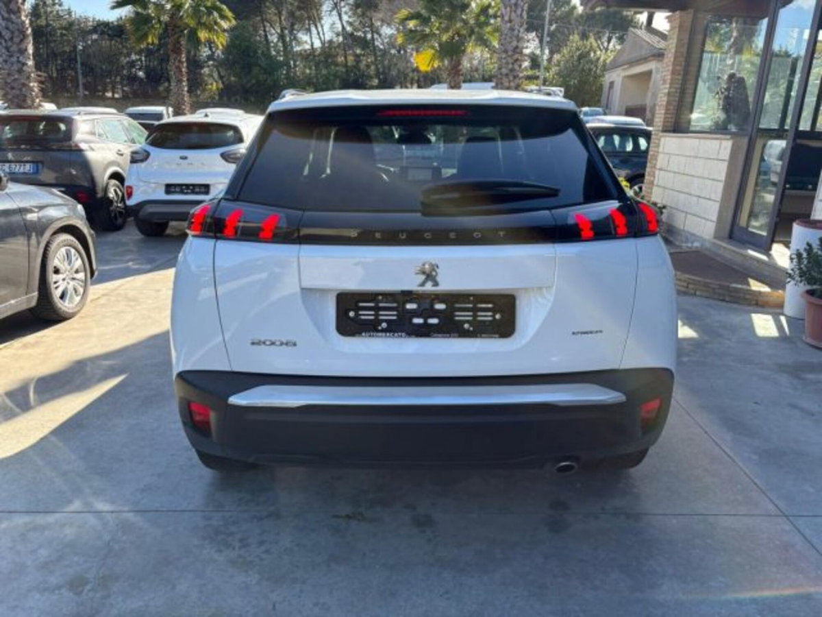 Peugeot 2008 BlueHDi 130 S&S EAT8 Allure Pack (5)