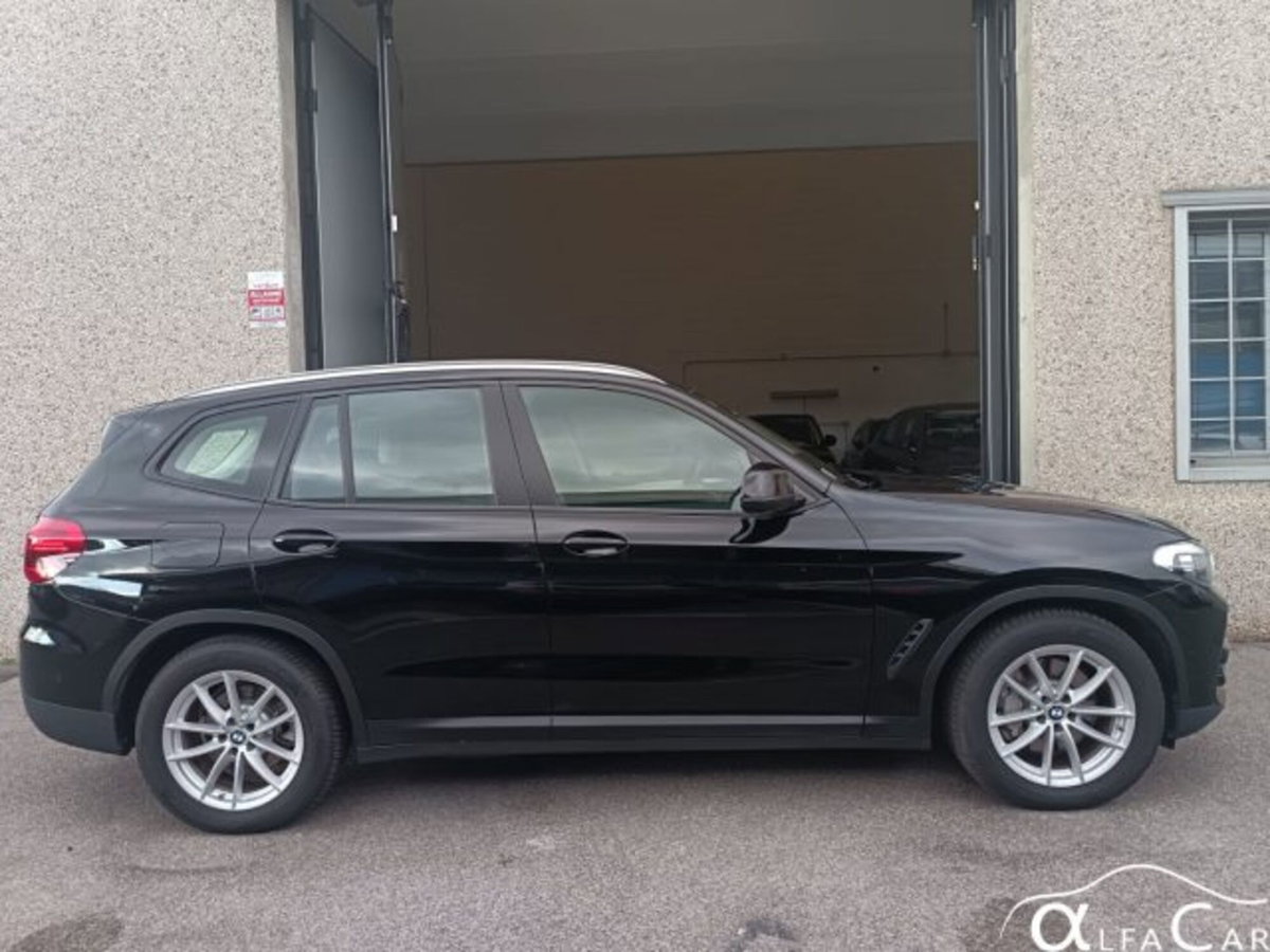 BMW X3 xDrive30e Business Advantage (18)