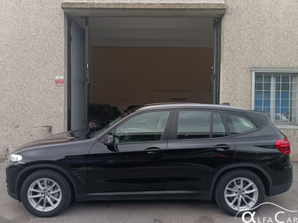 BMW X3 xDrive30e Business Advantage (19)