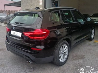 BMW X3 xDrive30e Business Advantage (2)