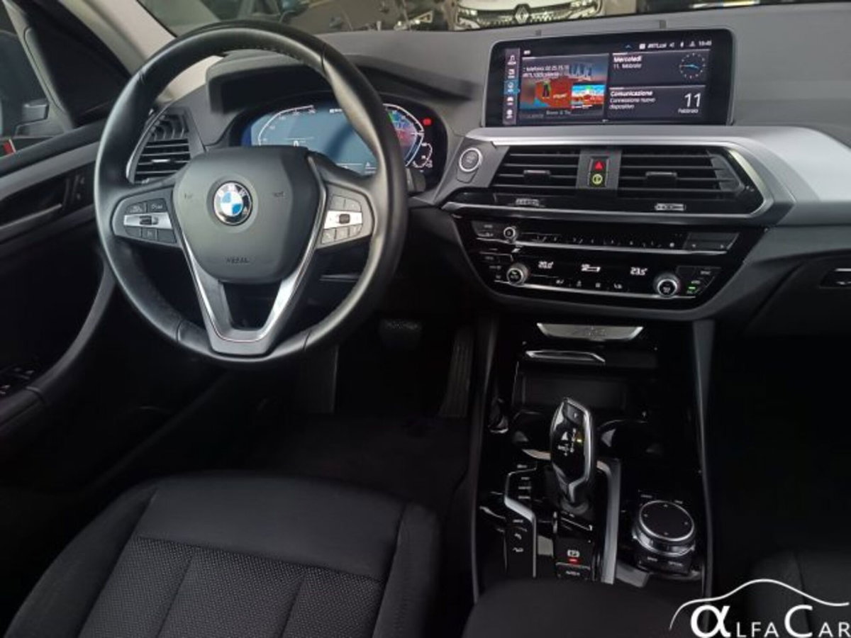 BMW X3 xDrive30e Business Advantage (6)
