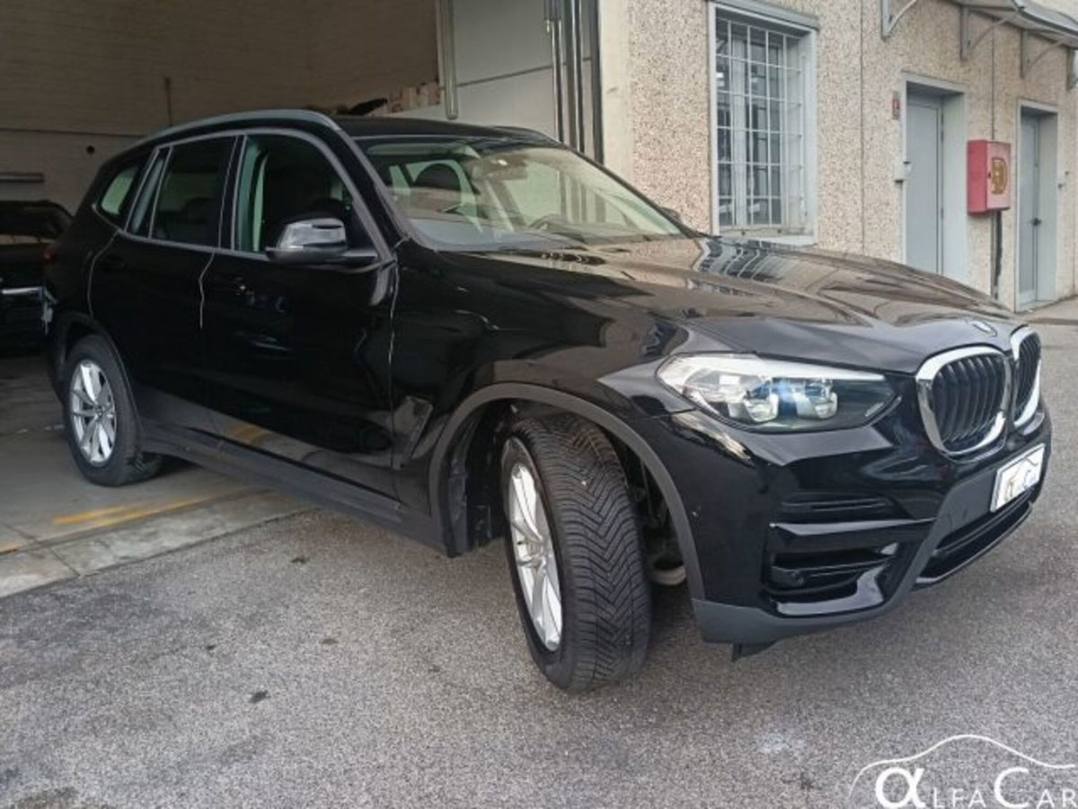BMW X3 xDrive30e Business Advantage (7)