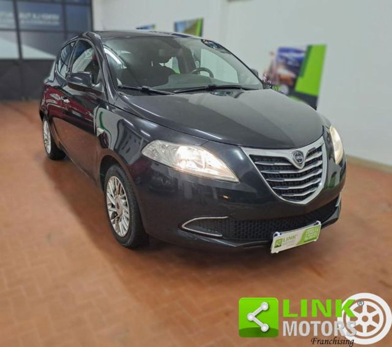 Lancia Ypsilon 1.2 69 CV 5 porte Platinum
