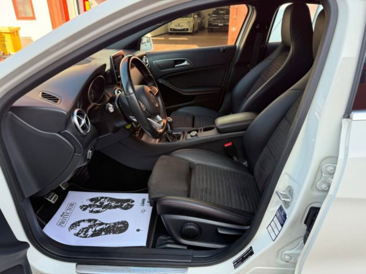 Mercedes-Benz Classe A 180 d Premium (6)