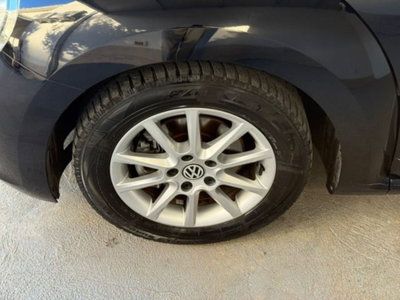 Volkswagen Maggiolino 1.6 TDI Design (17)