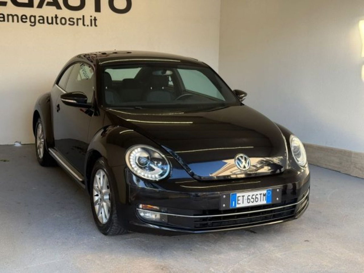 Volkswagen Maggiolino 1.6 TDI Design (2)