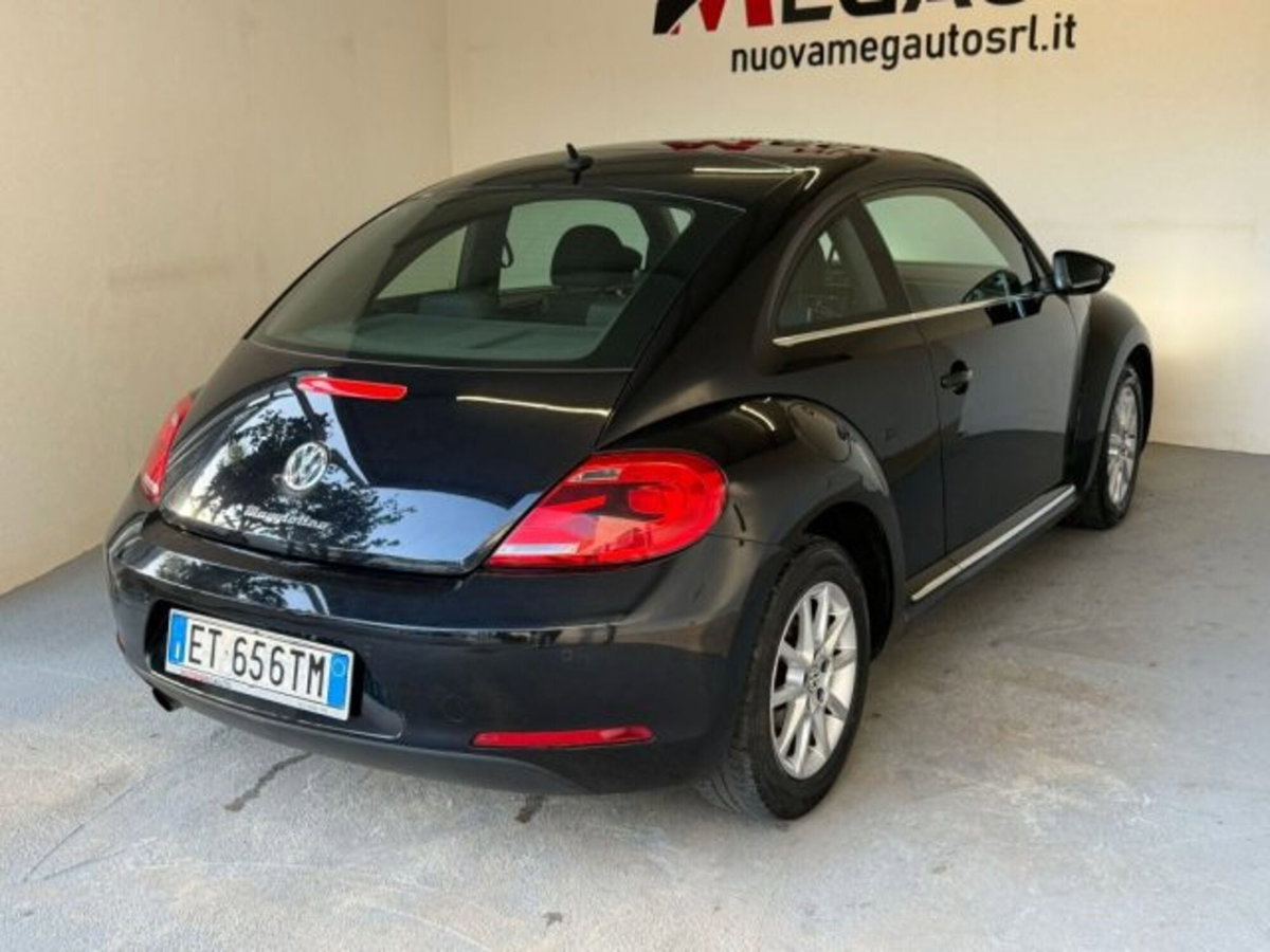 Volkswagen Maggiolino 1.6 TDI Design (5)