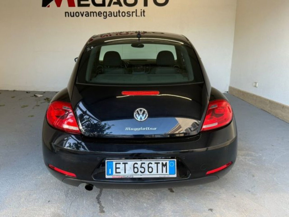 Volkswagen Maggiolino 1.6 TDI Design (6)