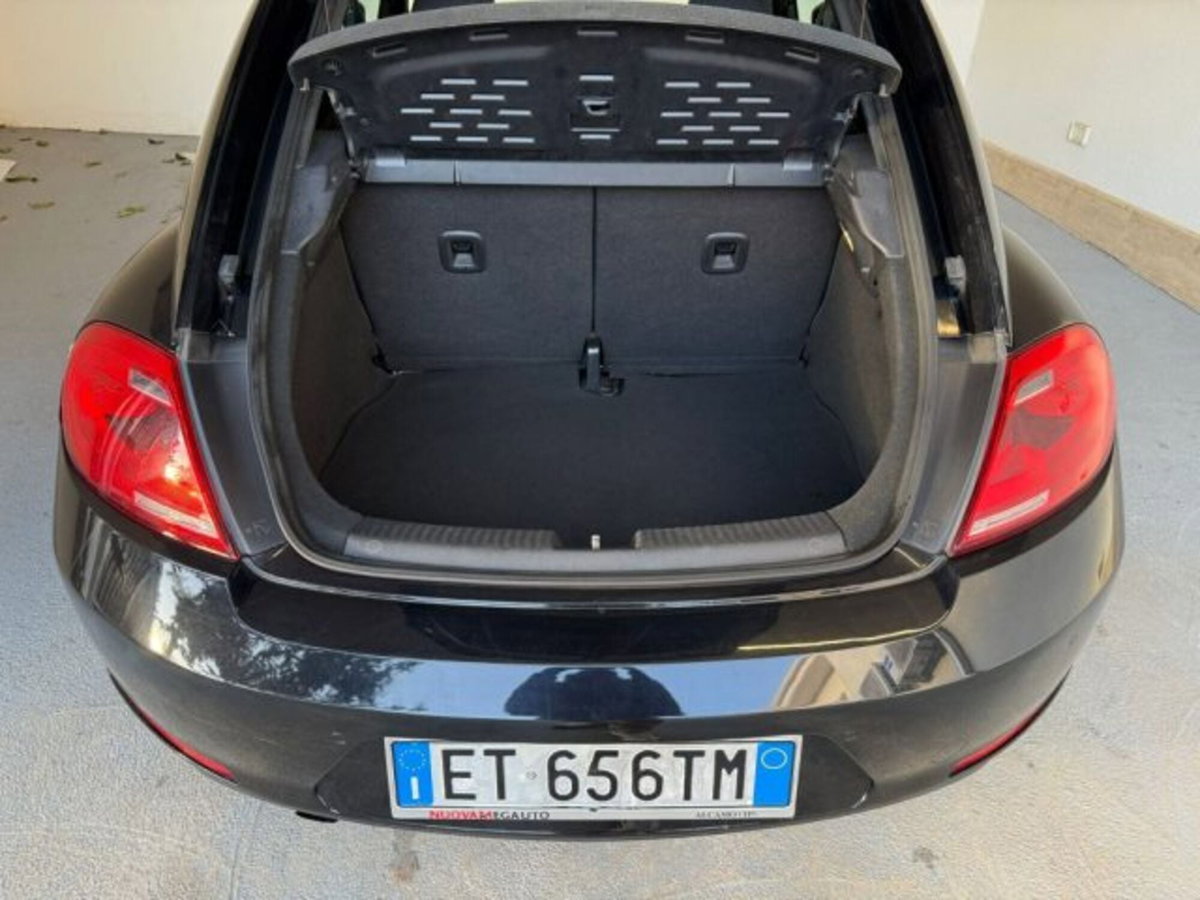 Volkswagen Maggiolino 1.6 TDI Design (8)