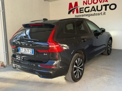 Volvo XC60 B4 (d) AWD automatico Plus Dark (5)