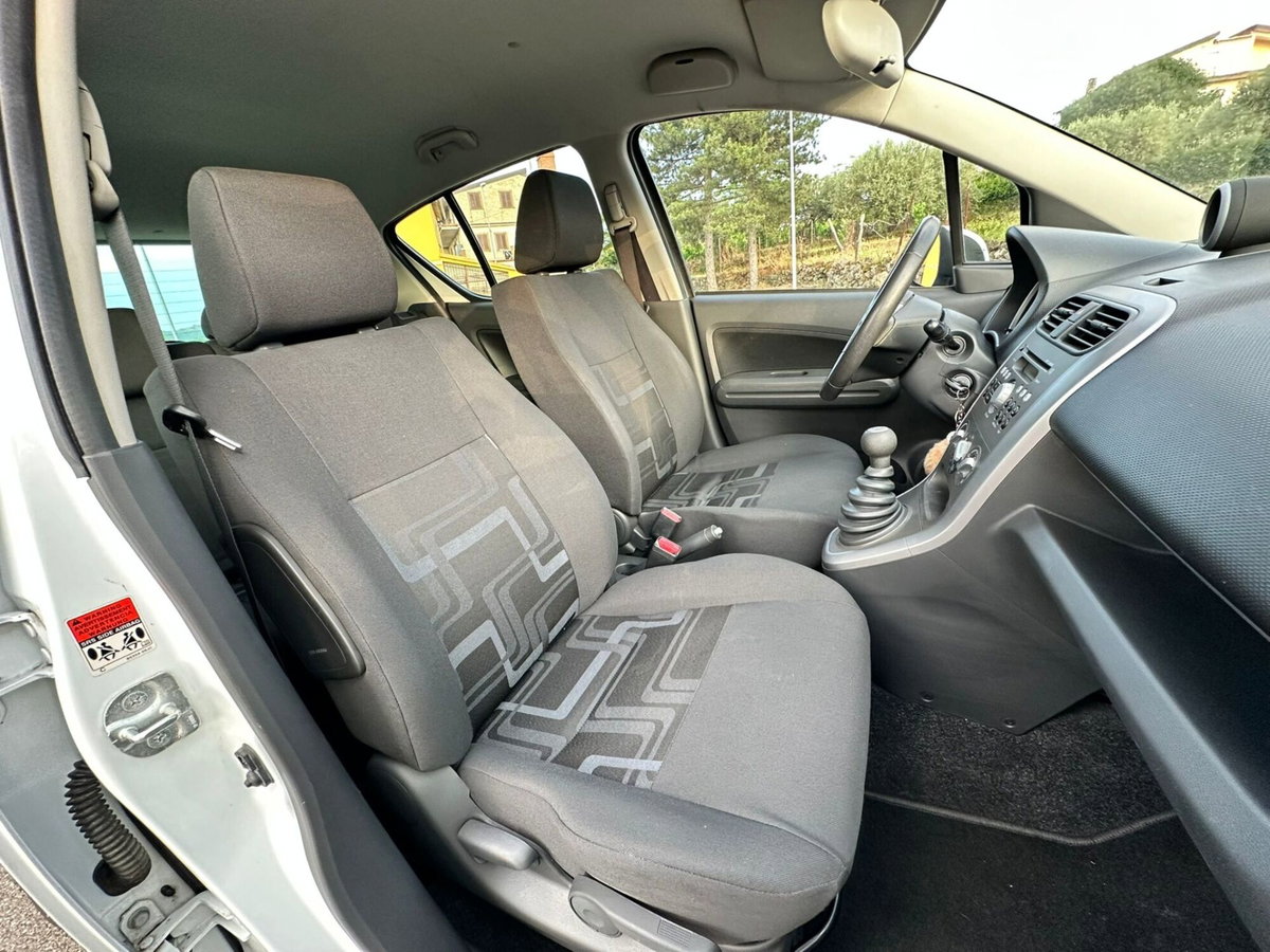 Suzuki Splash 1.2 VVT GLS Style (11)