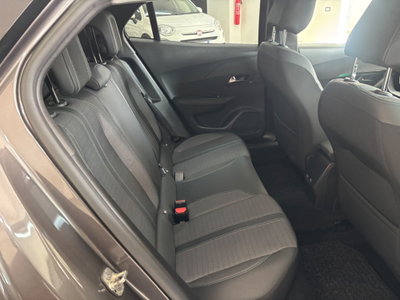 Peugeot 2008 BlueHDi 110 S&S Allure Pack (7)