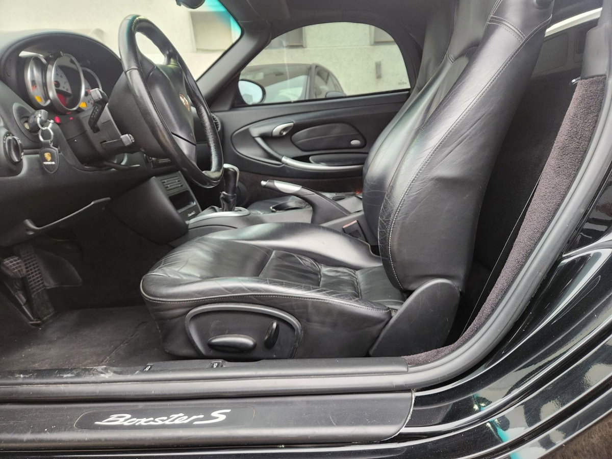 Porsche Boxster 3.2 24V S (5)
