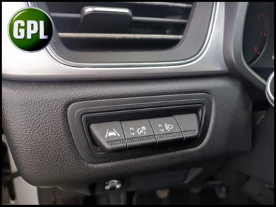 Renault Captur TCe 100 CV GPL FAP Zen (12)
