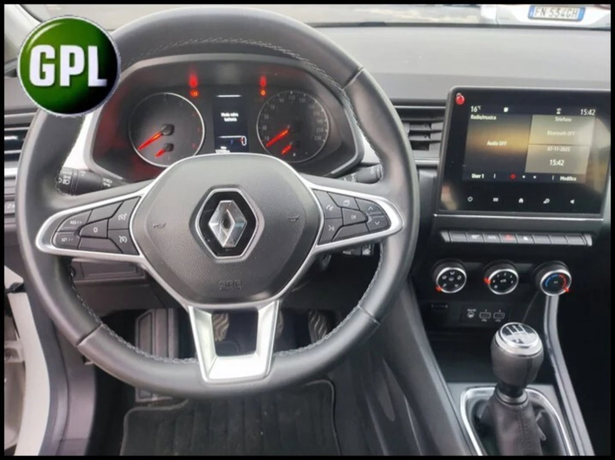 Renault Captur TCe 100 CV GPL FAP Zen (9)