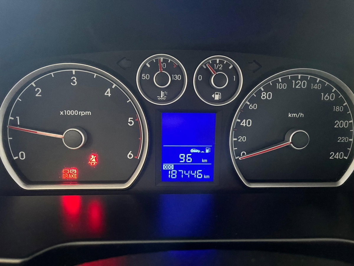 Hyundai i30 1.6 CRDi 90CV 6m Comfort (11)