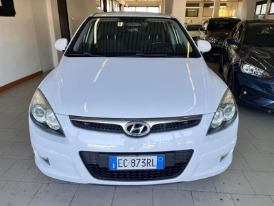 Hyundai i30 1.6 CRDi 90CV 6m Comfort (6)