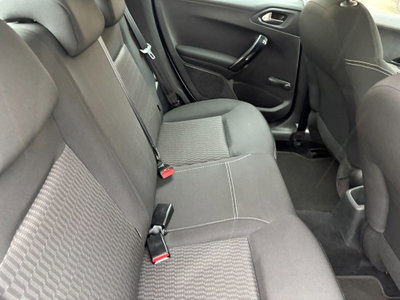 Peugeot 208 82 5 porte Active (9)