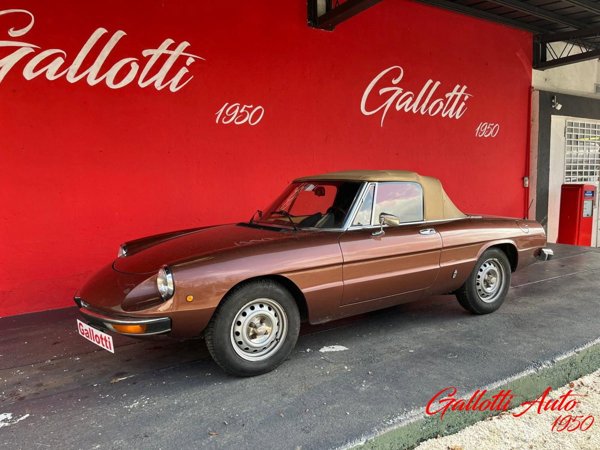 Alfa Romeo Spider 1.6 (2)