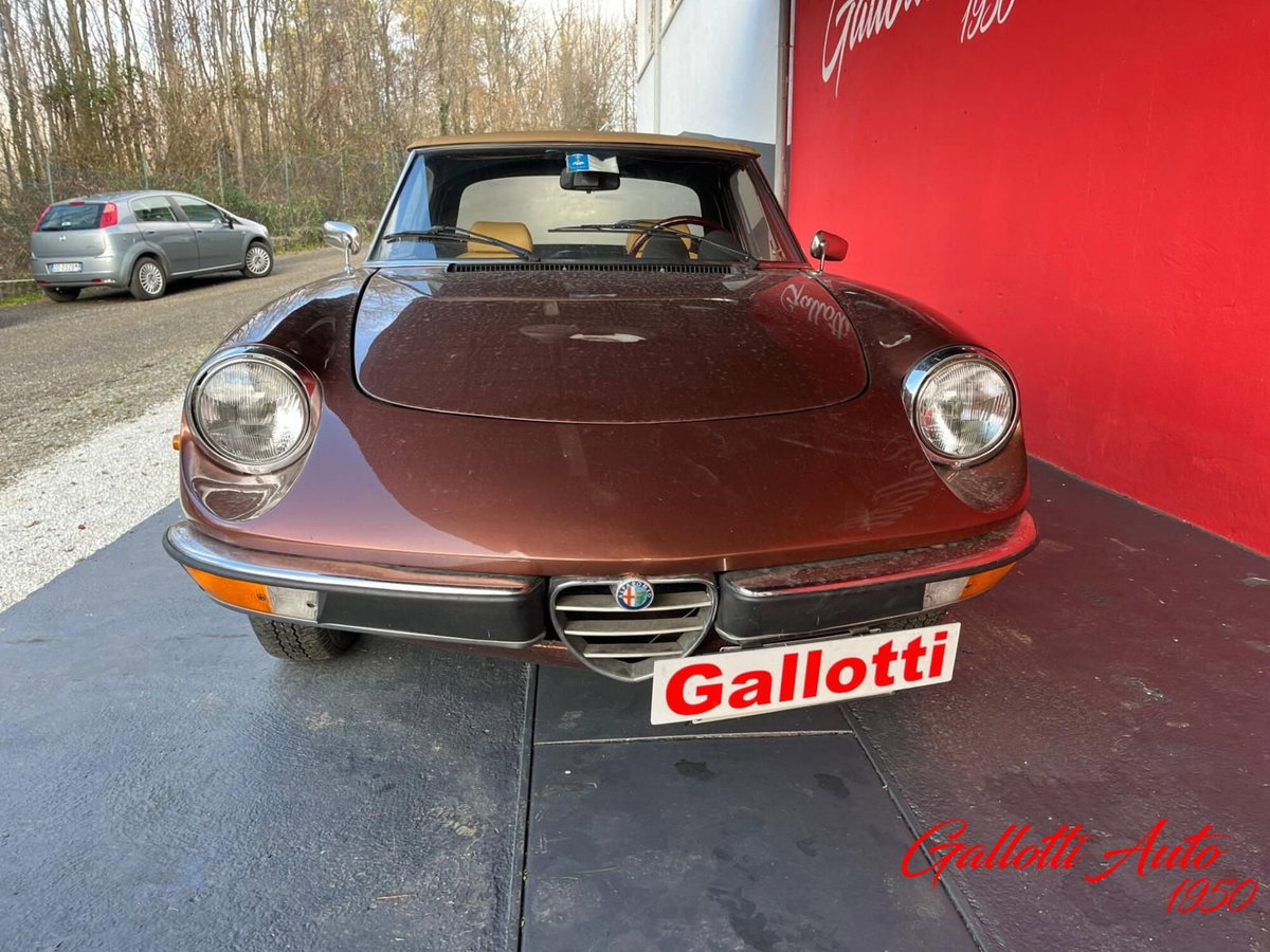 Alfa Romeo Spider 1.6 (5)