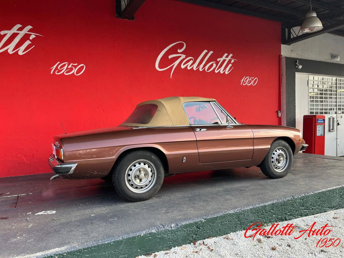 Alfa Romeo Spider 1.6 (6)